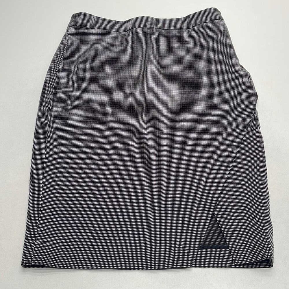 BANANA REPUBLIC Women’s 8 Black / White Check Skirt